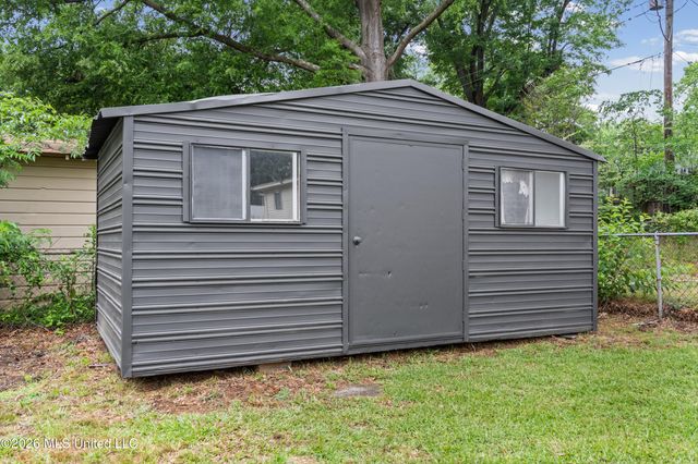 1500 Vicksburg Drive, Southaven, MS 38671