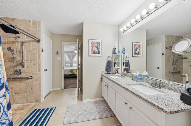 5629 Meadows Way, North Richland Hills, TX 76180