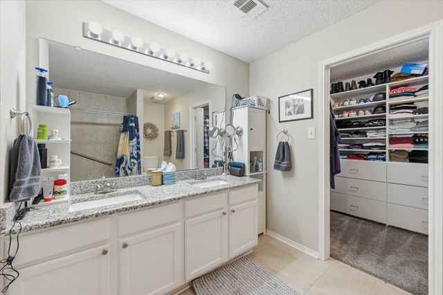 5629 Meadows Way, North Richland Hills, TX 76180