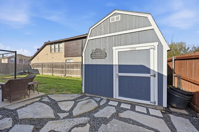 5629 Meadows Way, North Richland Hills, TX 76180