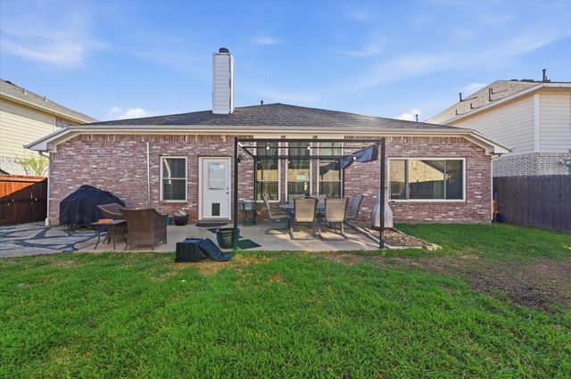 5629 Meadows Way, North Richland Hills, TX 76180