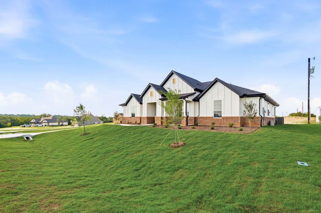 116 Park Hurst Drive, Boyd, TX 76023 — photo 4