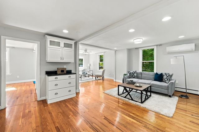 8 Rangeway, Lexington, MA 02420