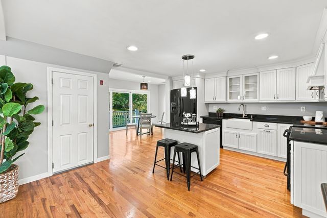 8 Rangeway, Lexington, MA 02420