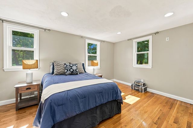 8 Rangeway, Lexington, MA 02420