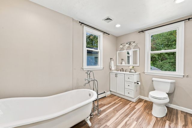8 Rangeway, Lexington, MA 02420