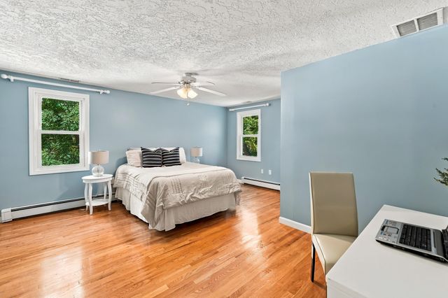 8 Rangeway, Lexington, MA 02420
