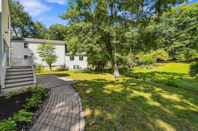 8 Rangeway, Lexington, MA 02420