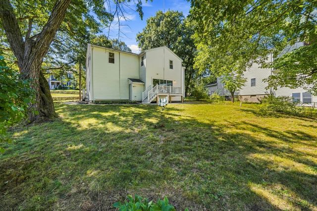 8 Rangeway, Lexington, MA 02420