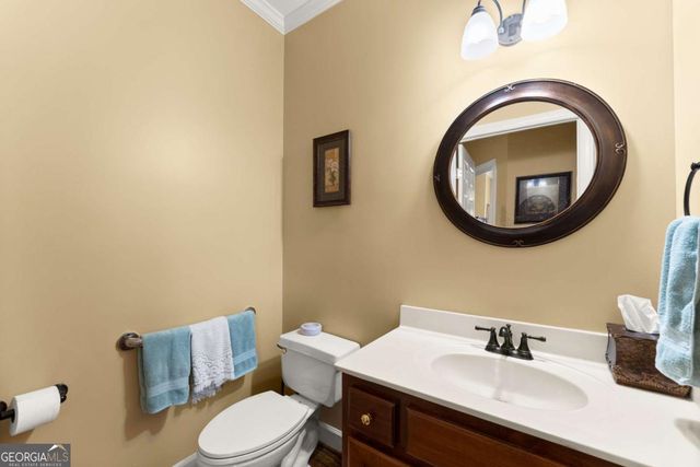 1202 Chadwick Lake Drive, Lawrenceville, GA 30043