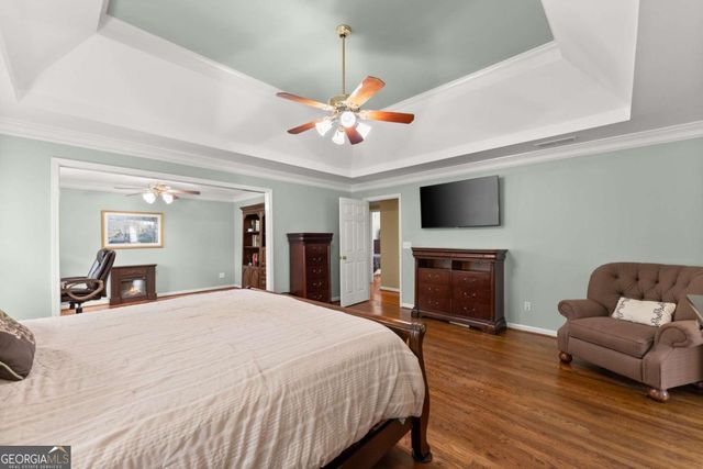 1202 Chadwick Lake Drive, Lawrenceville, GA 30043