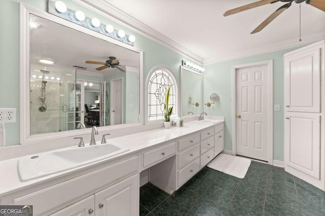 1202 Chadwick Lake Drive, Lawrenceville, GA 30043