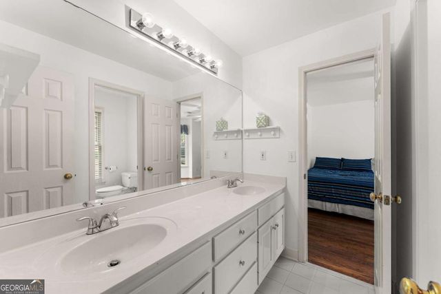 1202 Chadwick Lake Drive, Lawrenceville, GA 30043