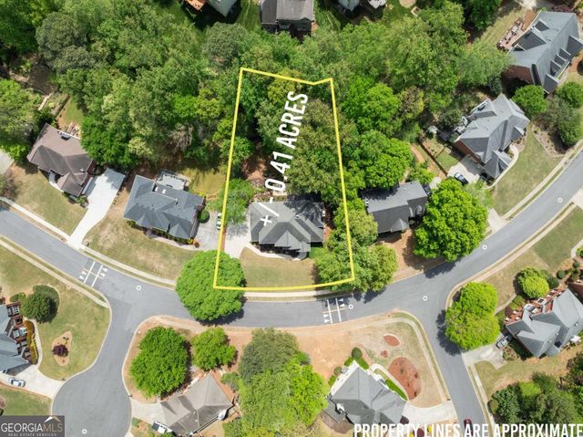 1202 Chadwick Lake Drive, Lawrenceville, GA 30043
