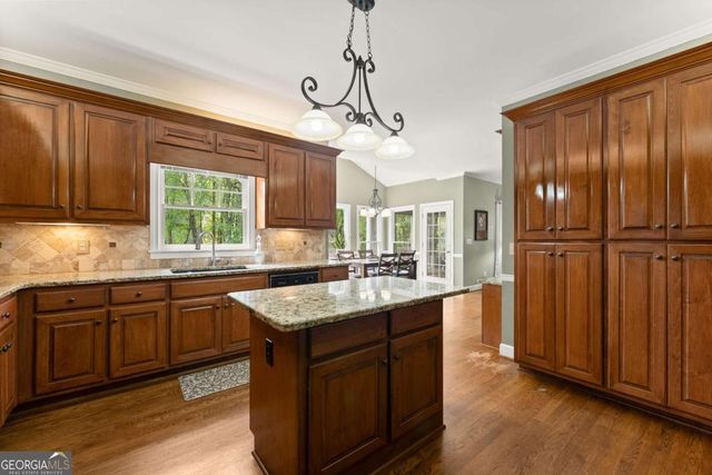 1202 Chadwick Lake Drive, Lawrenceville, GA 30043