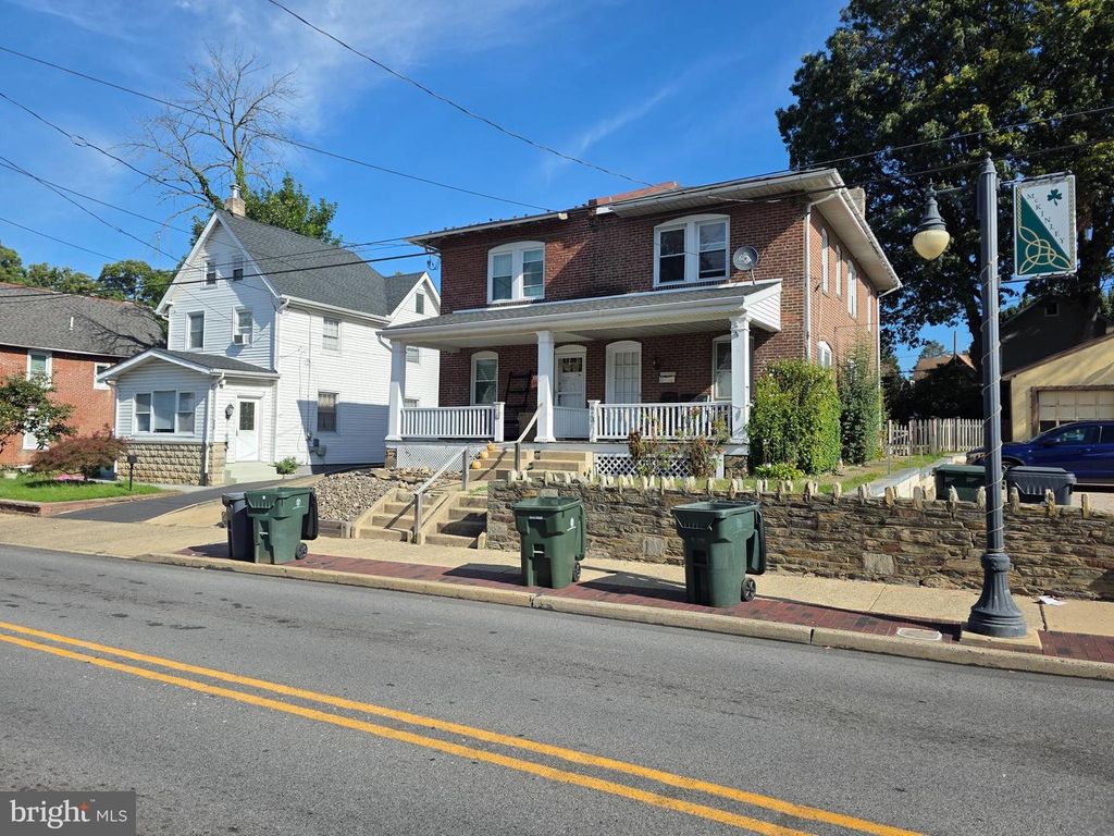 923 TOWNSHIP LINE RD, Elkins Park, PA 19027