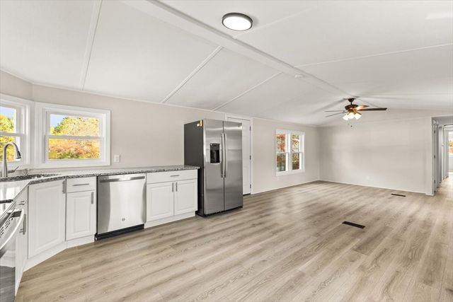 5 Marks Way, Carver, MA 02330