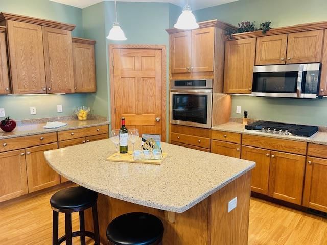 306 Lindsay Way, Cottage Grove, WI 53527