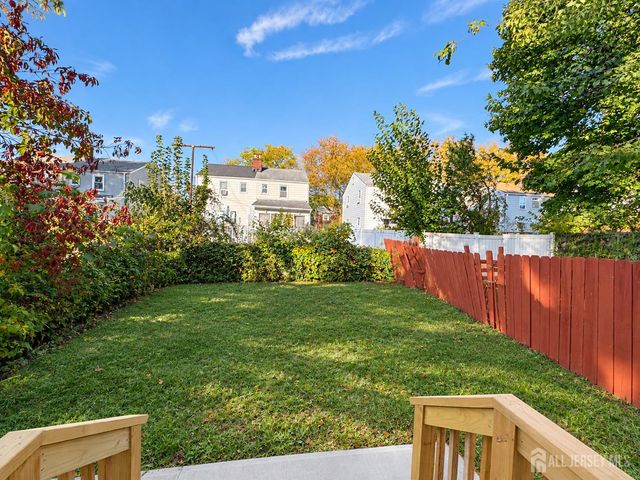 173 Jackson Avenue, Edison, NJ 08837