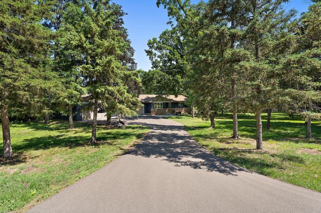 155 Andover Boulevard NW, Andover, MN 55304