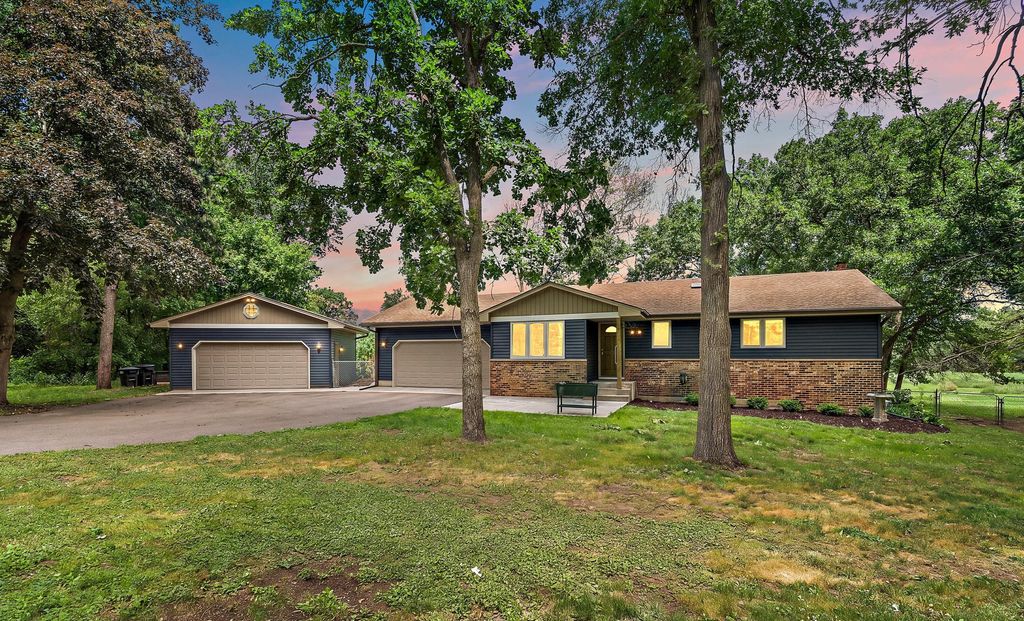155 Andover Boulevard NW, Andover, MN 55304