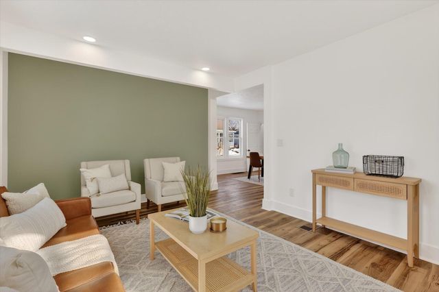 100 Dwight Avenue Se, City Of Grand Rapids, MI 49506