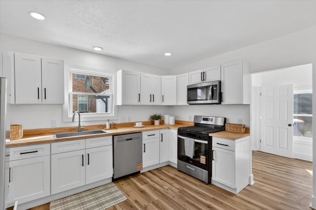 100 Dwight Avenue Se, City Of Grand Rapids, MI 49506