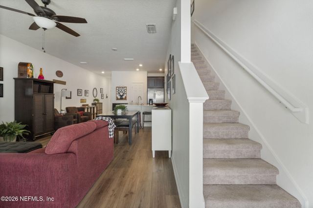 6211 RYEGRASS Street, Jacksonville, FL 32258