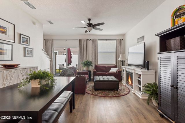 6211 RYEGRASS Street, Jacksonville, FL 32258