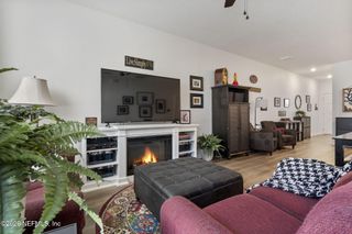 6211 RYEGRASS Street, Jacksonville, FL 32258