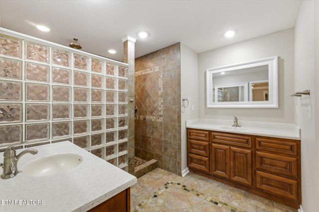 240 Scenic Drive, Dayton, TN 37321