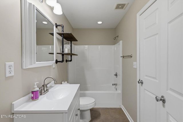 240 Scenic Drive, Dayton, TN 37321