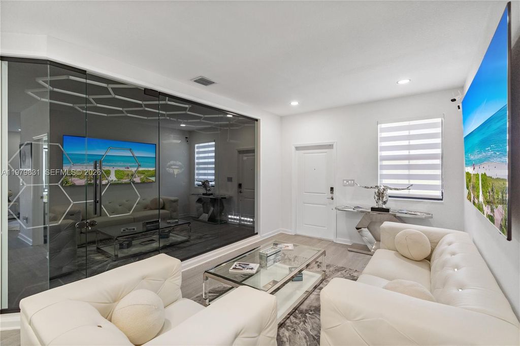 Image 12 of property listing at 28500 SW 133rd Path, Homestead, FL 33033