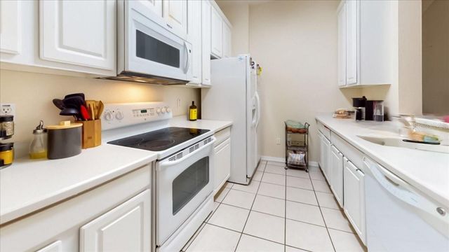 8304 PORTOFINO DRIVE 103, Davenport, FL 33896