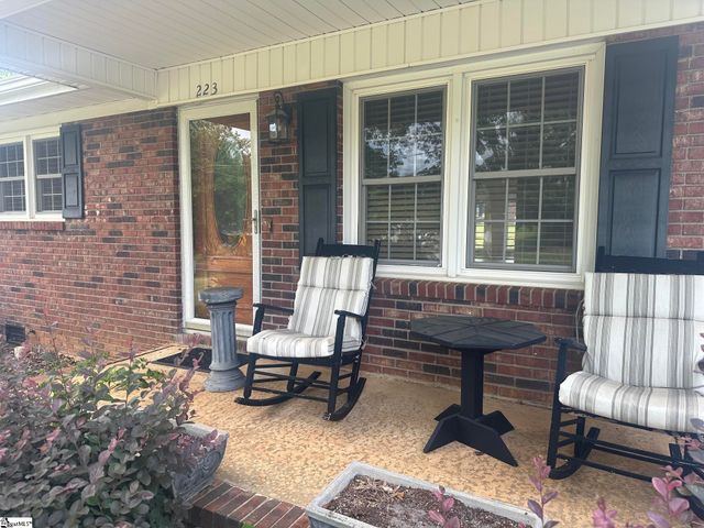 223 Blalock Road, Boiling Springs, SC 29316