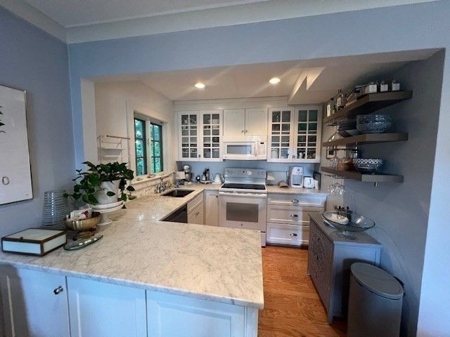 133 Walnut St, Wellesley, MA 02481