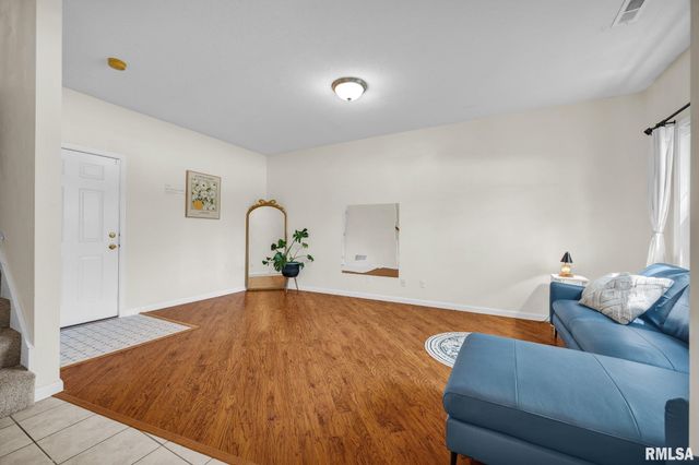 11217 N Oakwood Dr Unit 3, Peoria, IL 61615