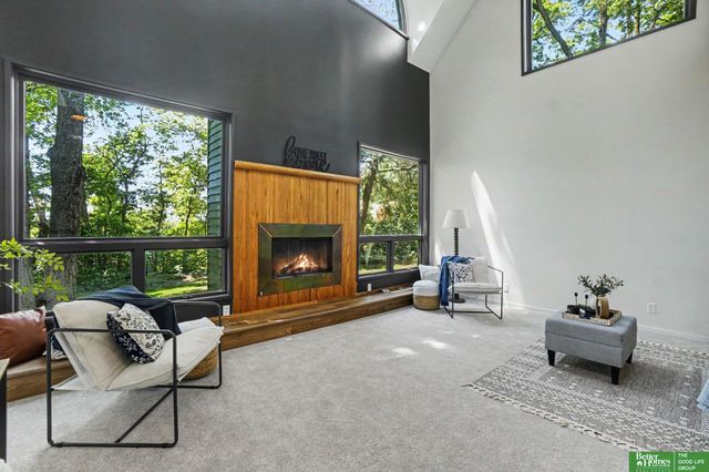 6009 Lafayette Court, Omaha, NE 68132