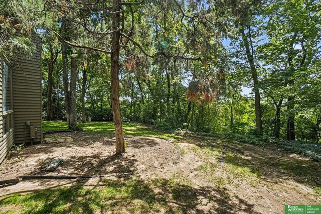 6009 Lafayette Court, Omaha, NE 68132