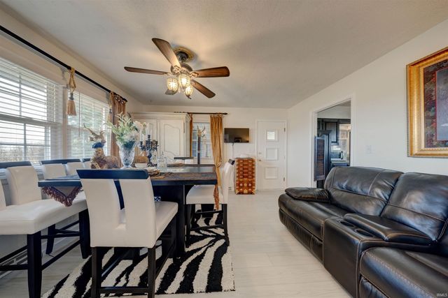 1235 Timber Ridge Drive, Huntingburg, IN 47542