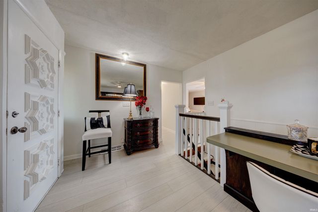 1235 Timber Ridge Drive, Huntingburg, IN 47542