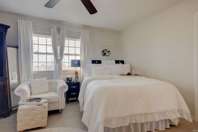 1235 Timber Ridge Drive, Huntingburg, IN 47542