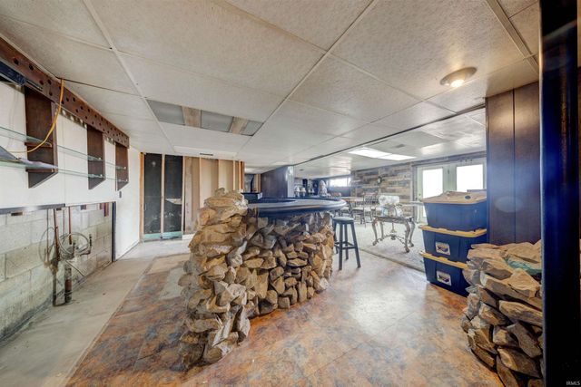 1235 Timber Ridge Drive, Huntingburg, IN 47542