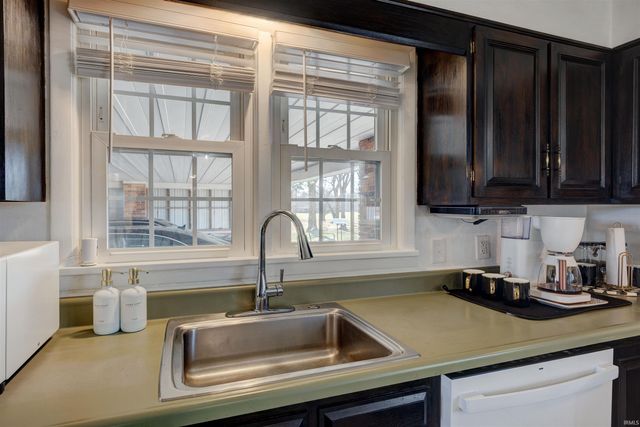 1235 Timber Ridge Drive, Huntingburg, IN 47542