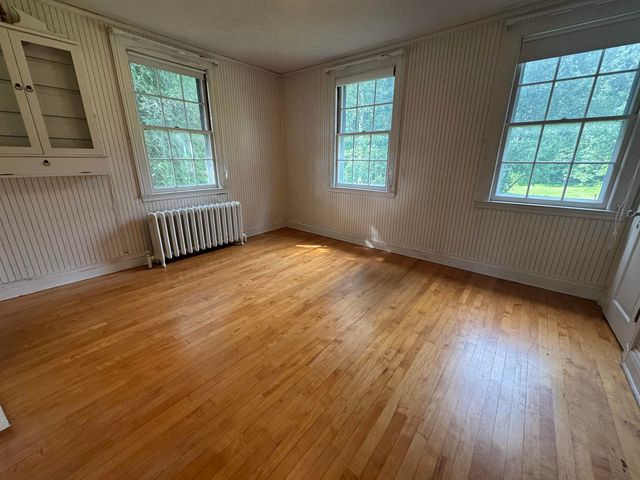 31 Pearl Street, Essex Junction, VT 05452