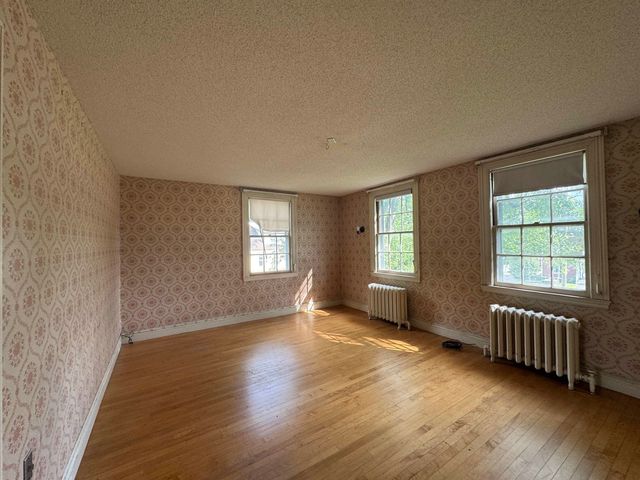 31 Pearl Street, Essex Junction, VT 05452
