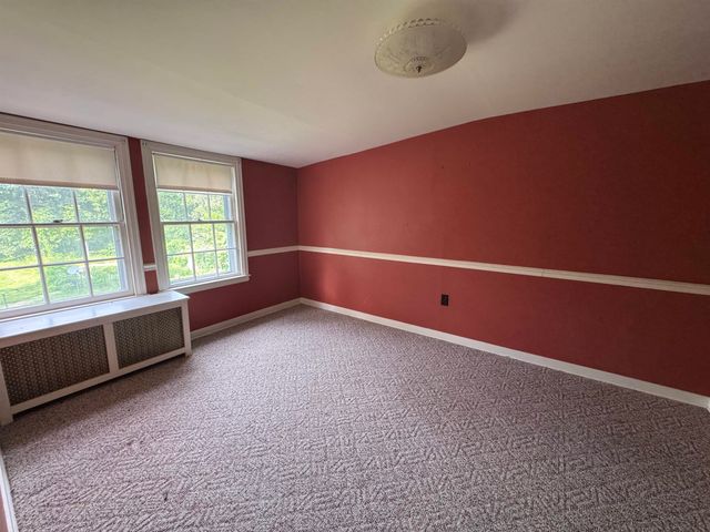 31 Pearl Street, Essex Junction, VT 05452