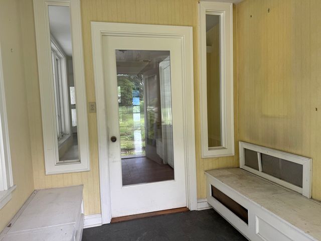 31 Pearl Street, Essex Junction, VT 05452
