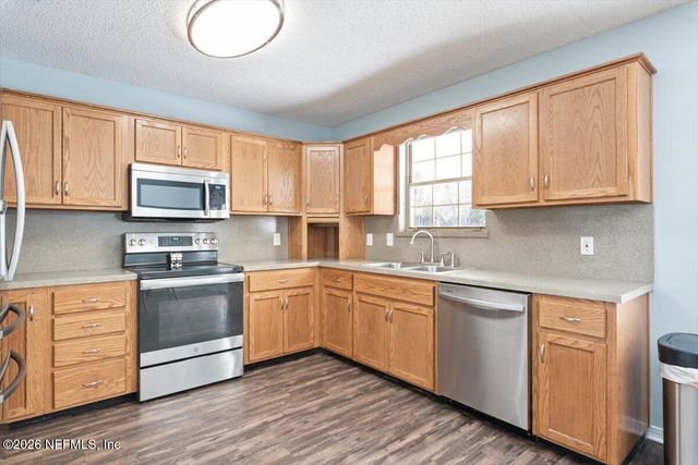 44152 SWALLOWFORK Avenue, Callahan, FL 32011