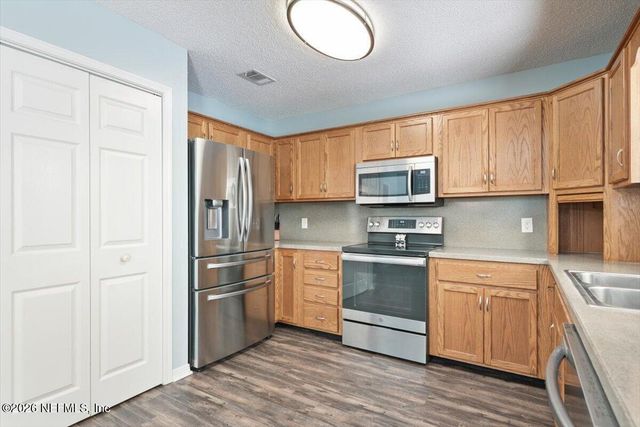 44152 SWALLOWFORK Avenue, Callahan, FL 32011